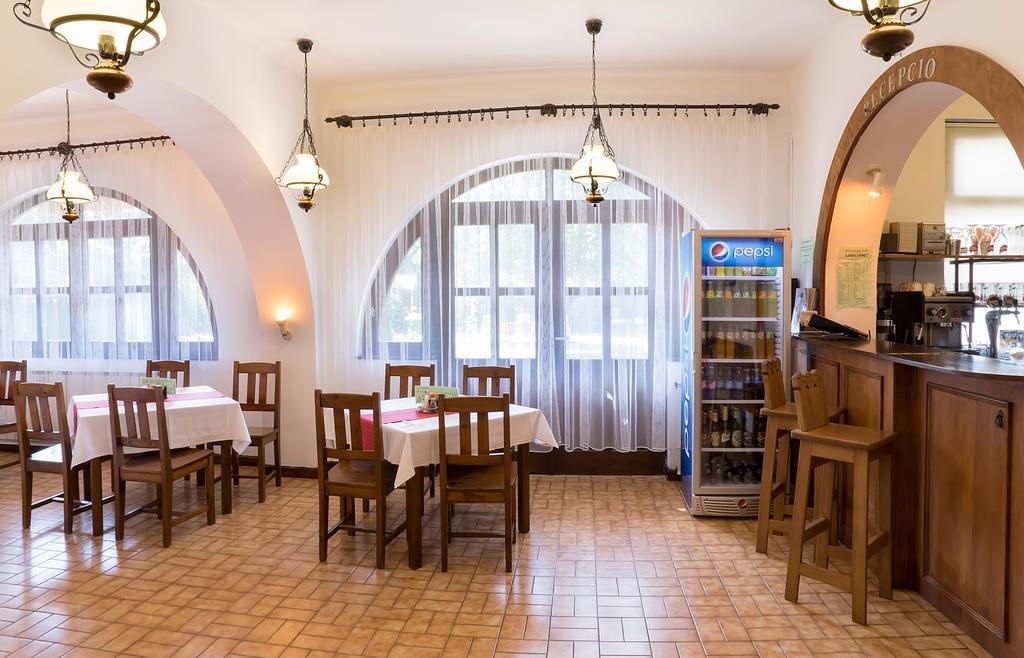 Gasthof Laci Betyar Hajdúszoboszló Zewnętrze zdjęcie